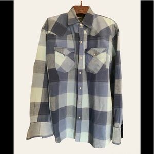 Canyon Guide. Long Sleeve Button Down. Size XL. Blue